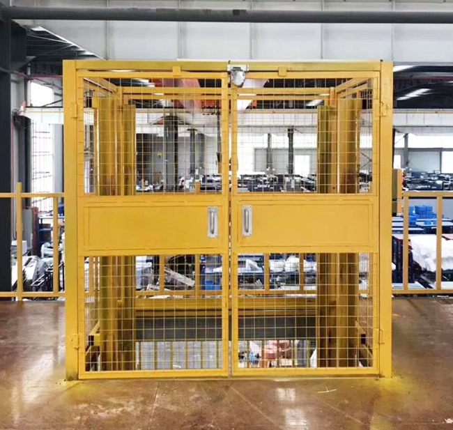 樟树智能导轨式升降机亮相