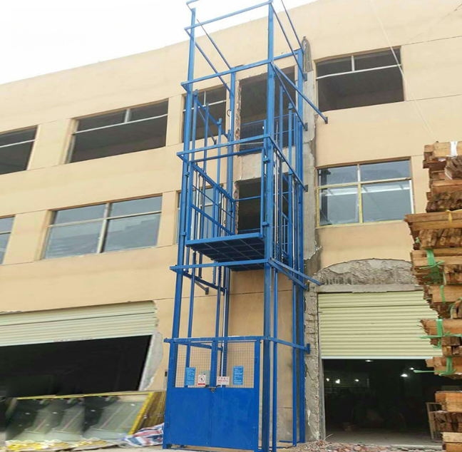 樟树建材厂室外物料提升